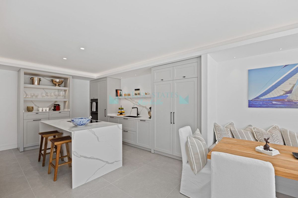 Apartment for sale in Marbella - Puerto Banus