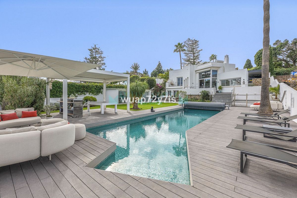 Villa en venta en Guadalmina Alta, San Pedro de Alcantara