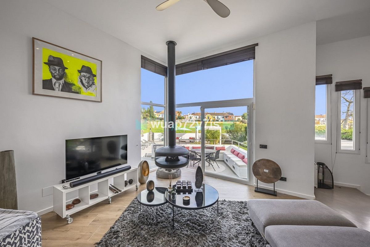 Villa en venta en Guadalmina Alta, San Pedro de Alcantara