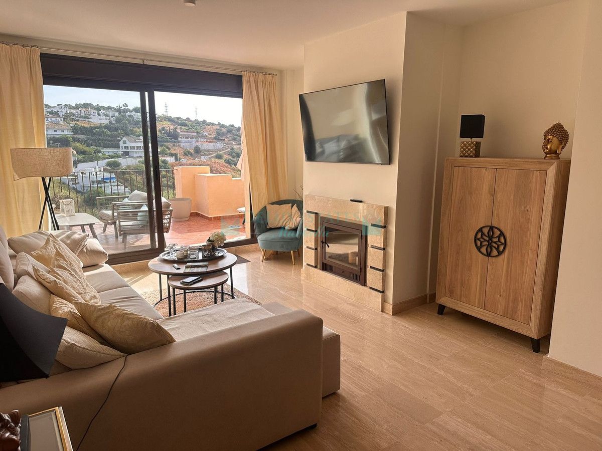 Penthouse for sale in Estepona