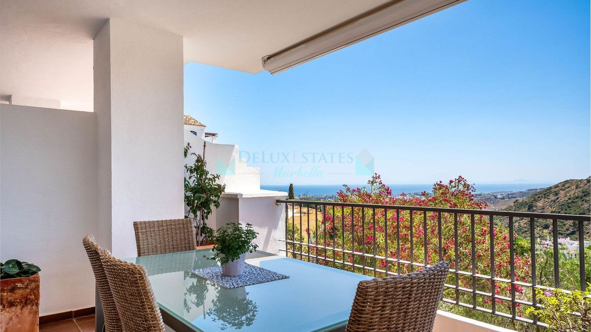 Ground Floor Apartment for sale in Los Arqueros, Benahavis