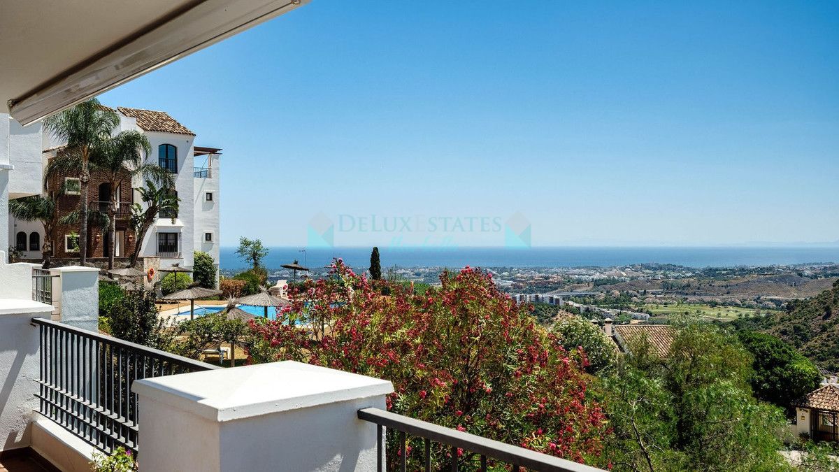 Ground Floor Apartment for sale in Los Arqueros, Benahavis