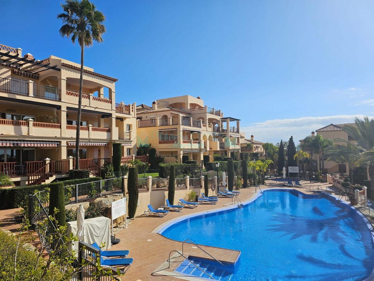 Ground Floor Apartment for sale in Atalaya, Estepona