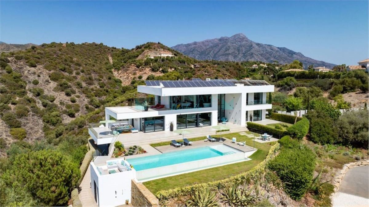 Villa en venta en La Quinta, Benahavis