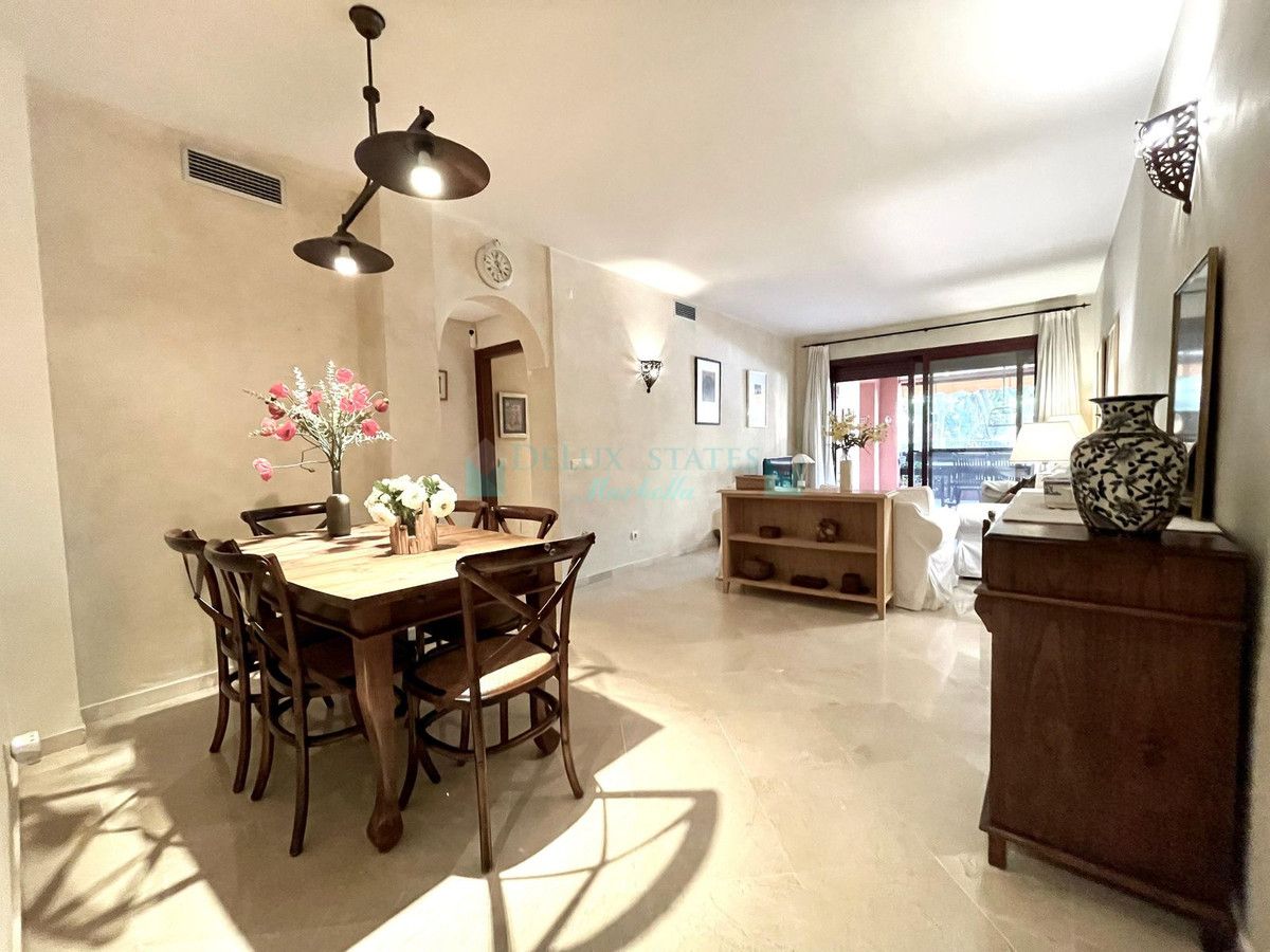 Ground Floor Apartment for sale in Los Monteros, Marbella East