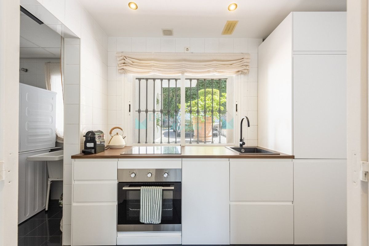 Apartamento en venta en La Quinta, Benahavis