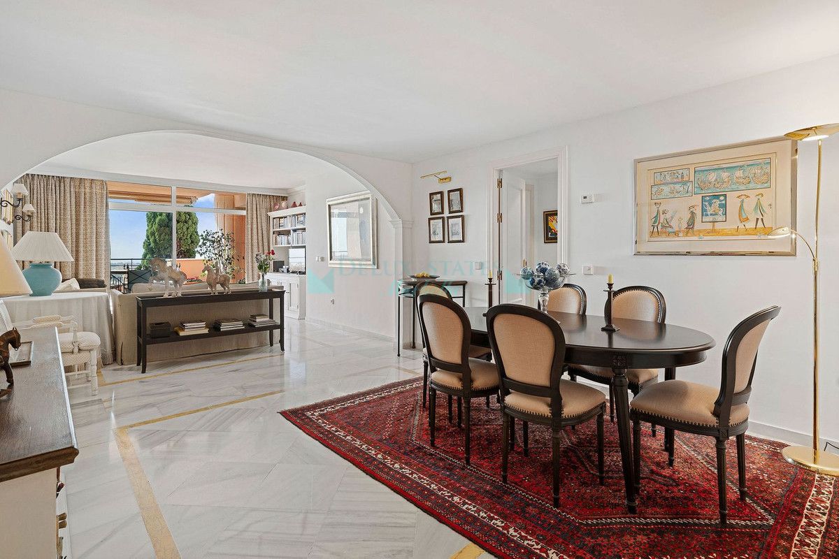 Apartment for sale in Nueva Andalucia