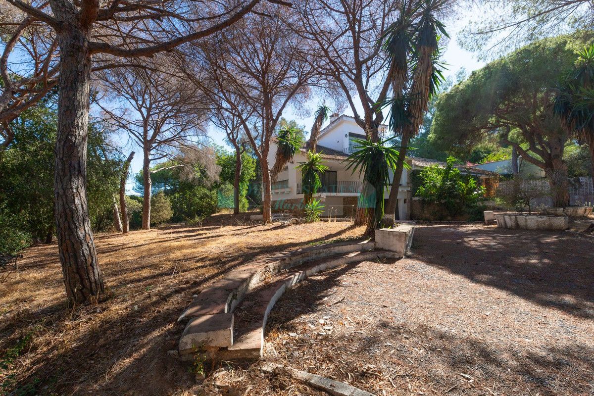 Villa for sale in Elviria, Marbella East