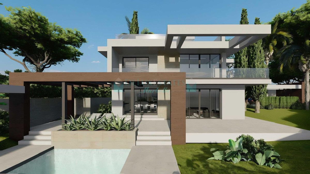 Villa for sale in Rio Real, Marbella East