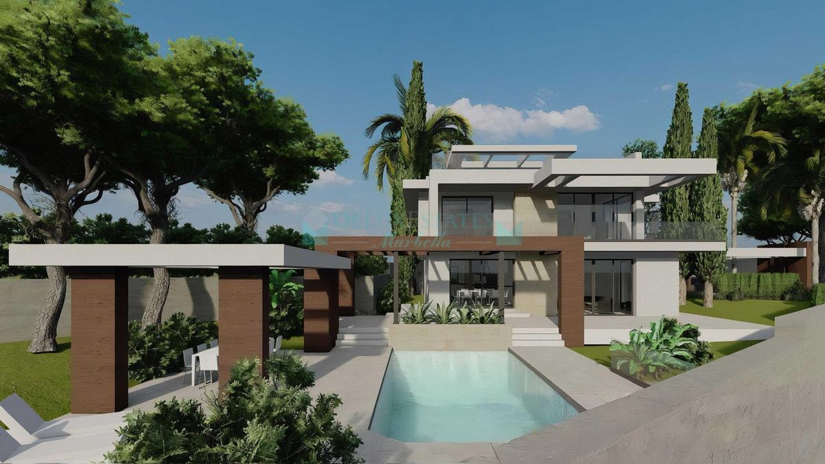 Villa for sale in Rio Real, Marbella East