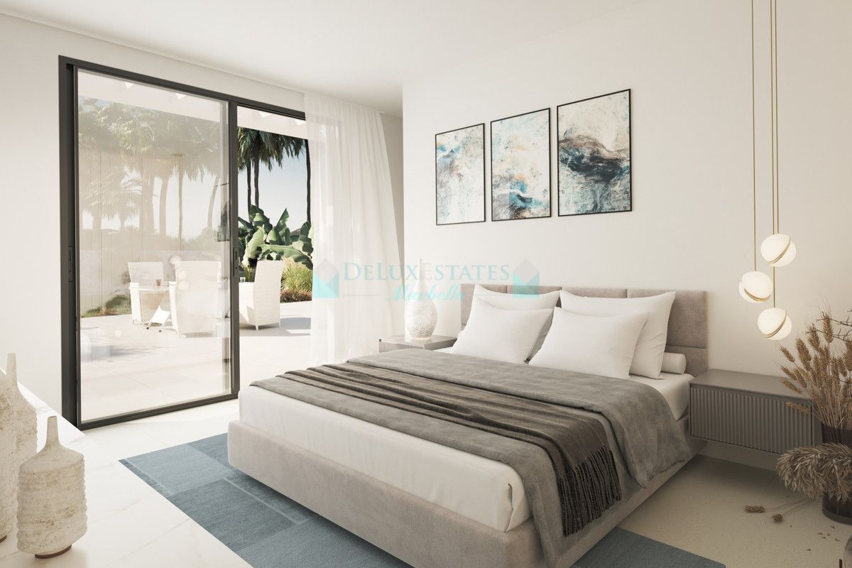 Villa for sale in Estepona