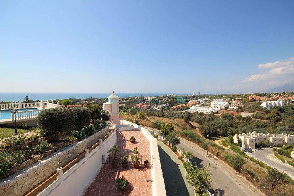 Town House for sale in Artola, Marbella East