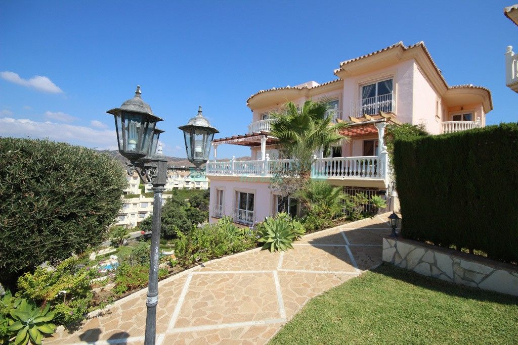 Town House for sale in Artola, Marbella East