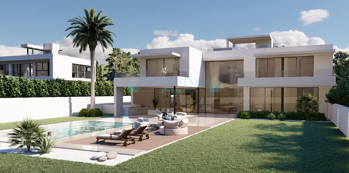 Villa for sale in Elviria, Marbella East