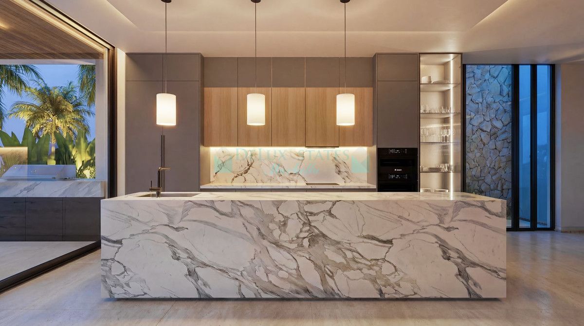 Villa en venta en New Golden Mile, Estepona