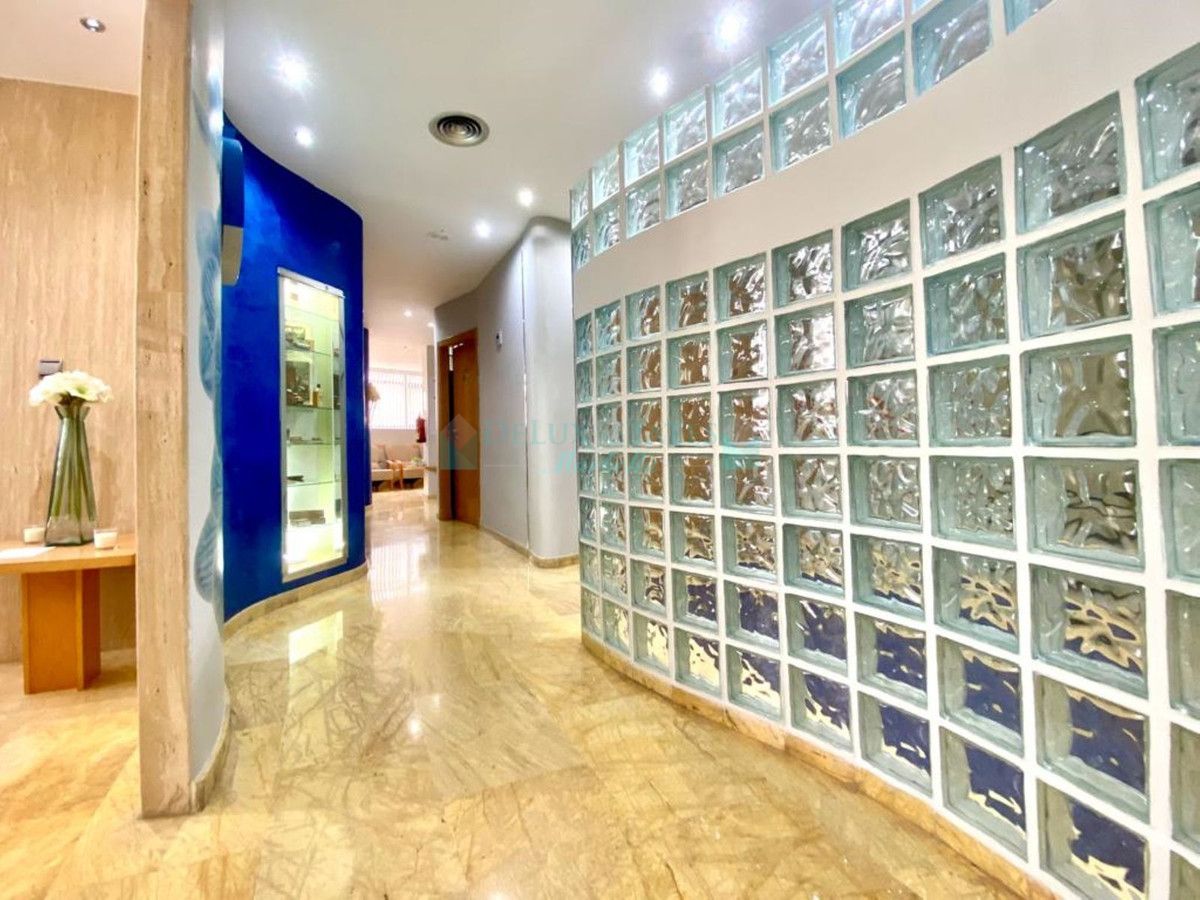 Office for rent in Marbella