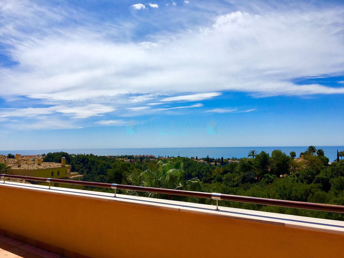 Penthouse for rent in Sierra Blanca, Marbella Golden Mile