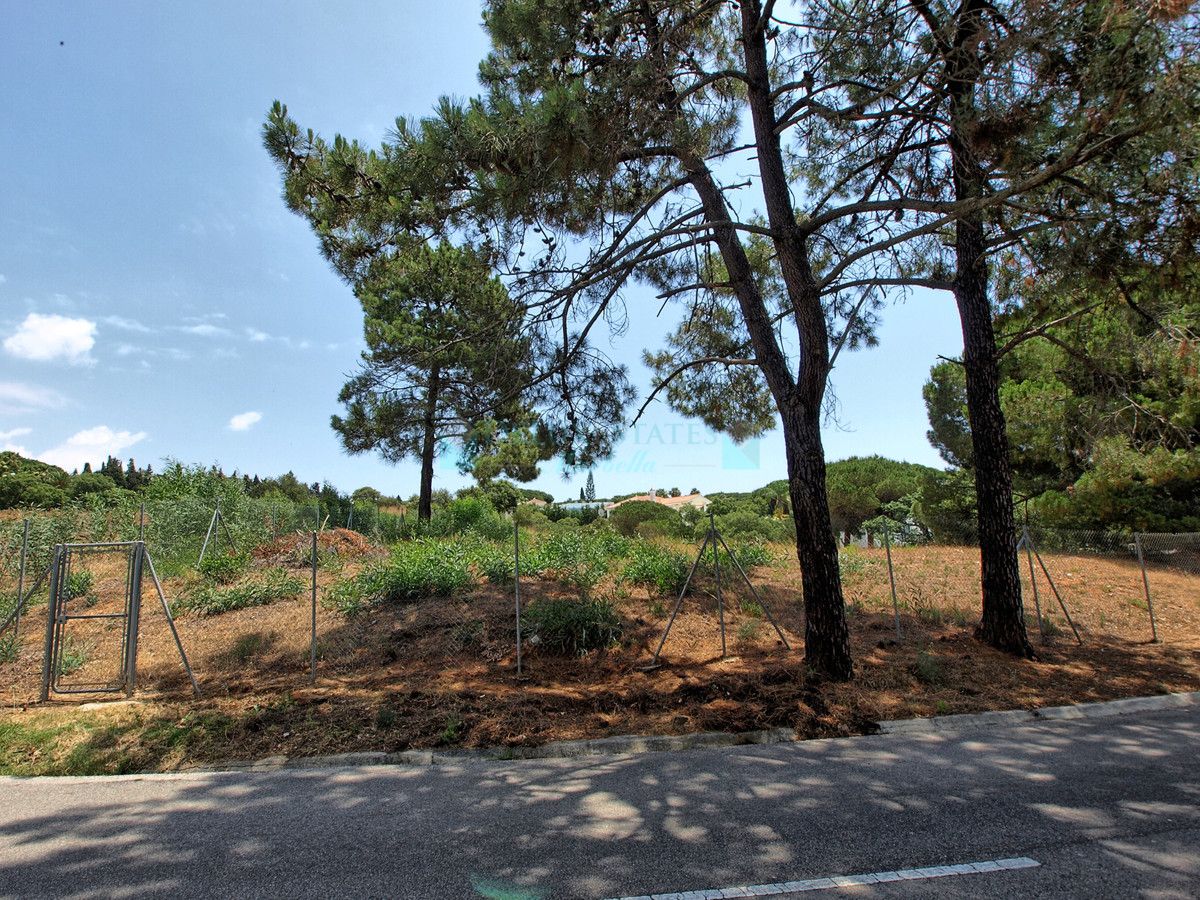 Residential Plot for sale in Hacienda las Chapas, Marbella East