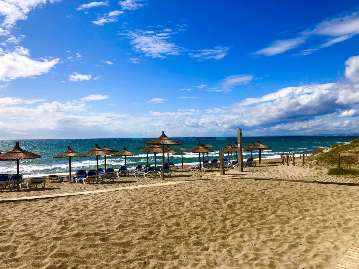 Apartment for rent in Los Monteros, Marbella East