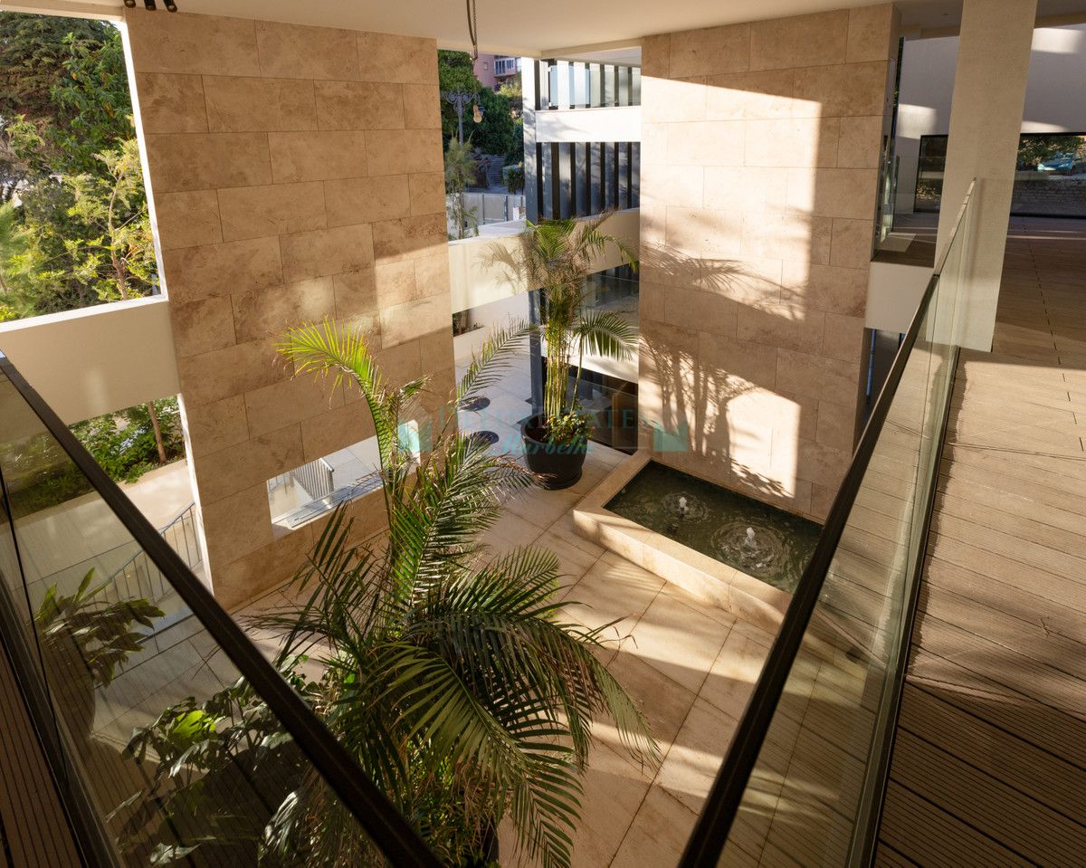 Ground Floor Apartment for sale in Estepona