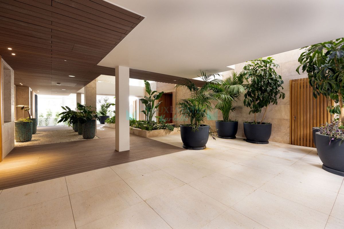 Ground Floor Apartment for sale in Estepona