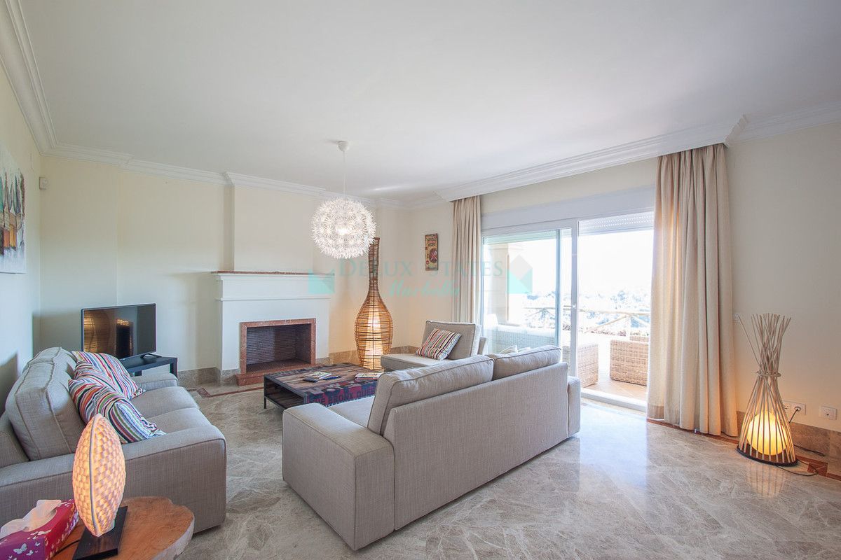 Villa Pareada en alquiler en Santa Clara, Marbella Este