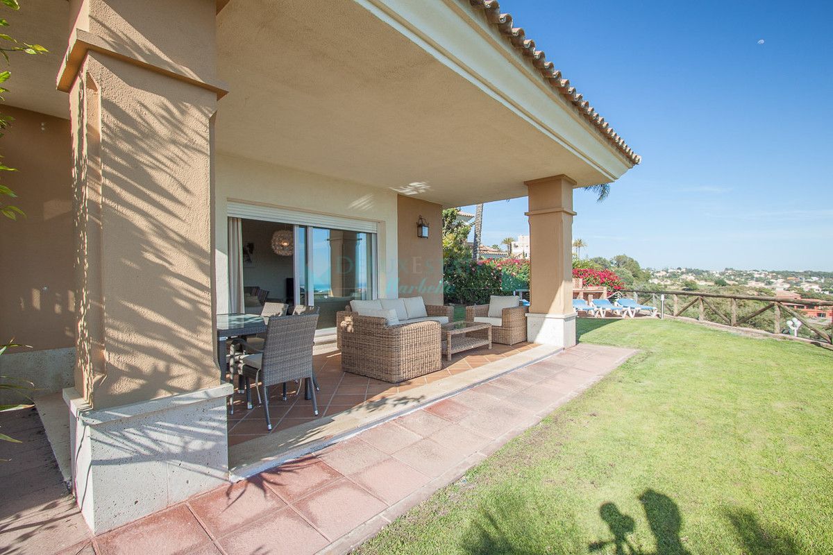 Semi Detached Villa for rent in Santa Clara, Marbella East
