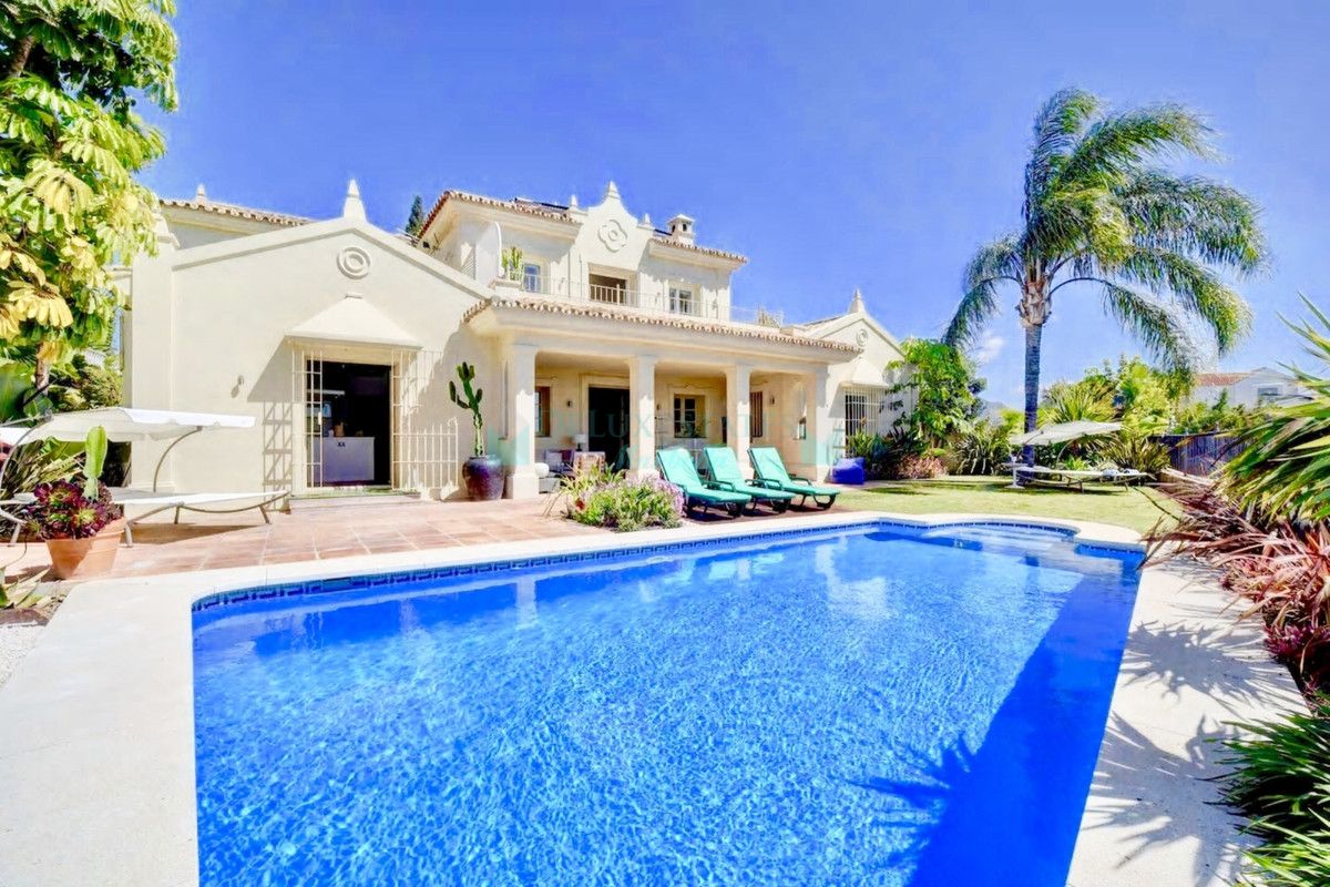 Villa for rent in Los Arqueros, Benahavis