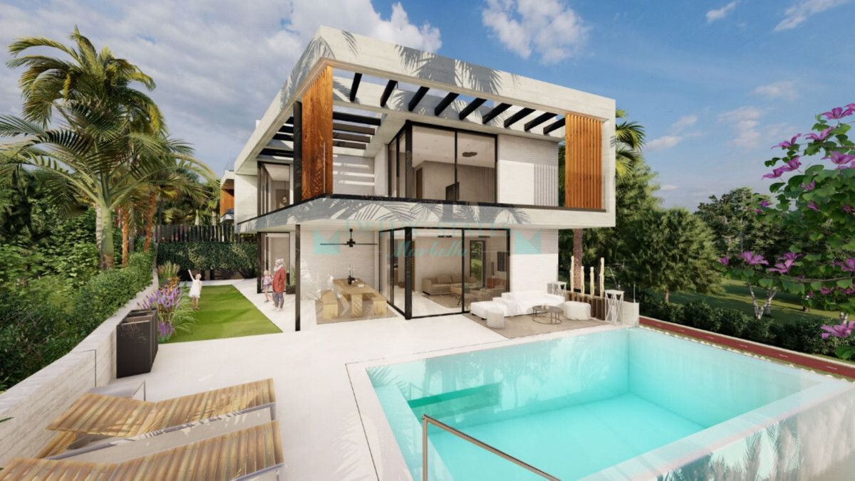 Villa for sale in Nueva Andalucia