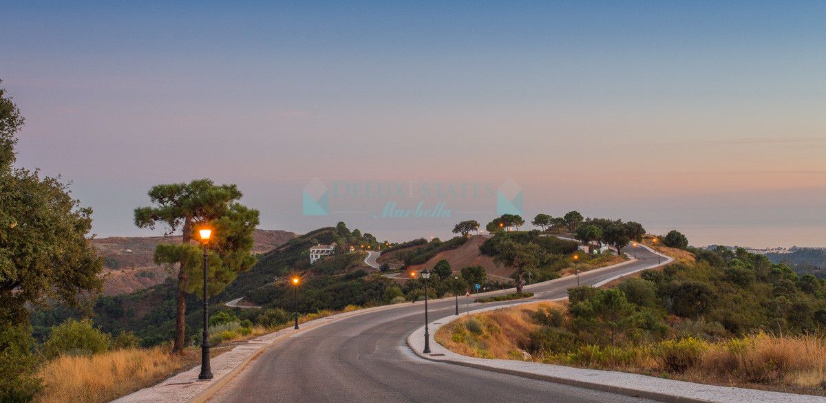 Villa for sale in Benahavis