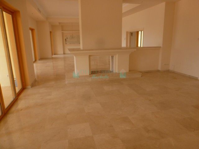 Villa en venta en Benahavis