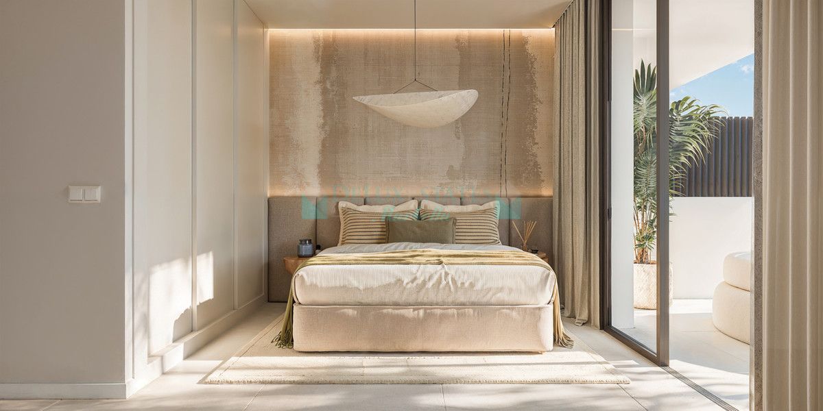 Villa for sale in Estepona