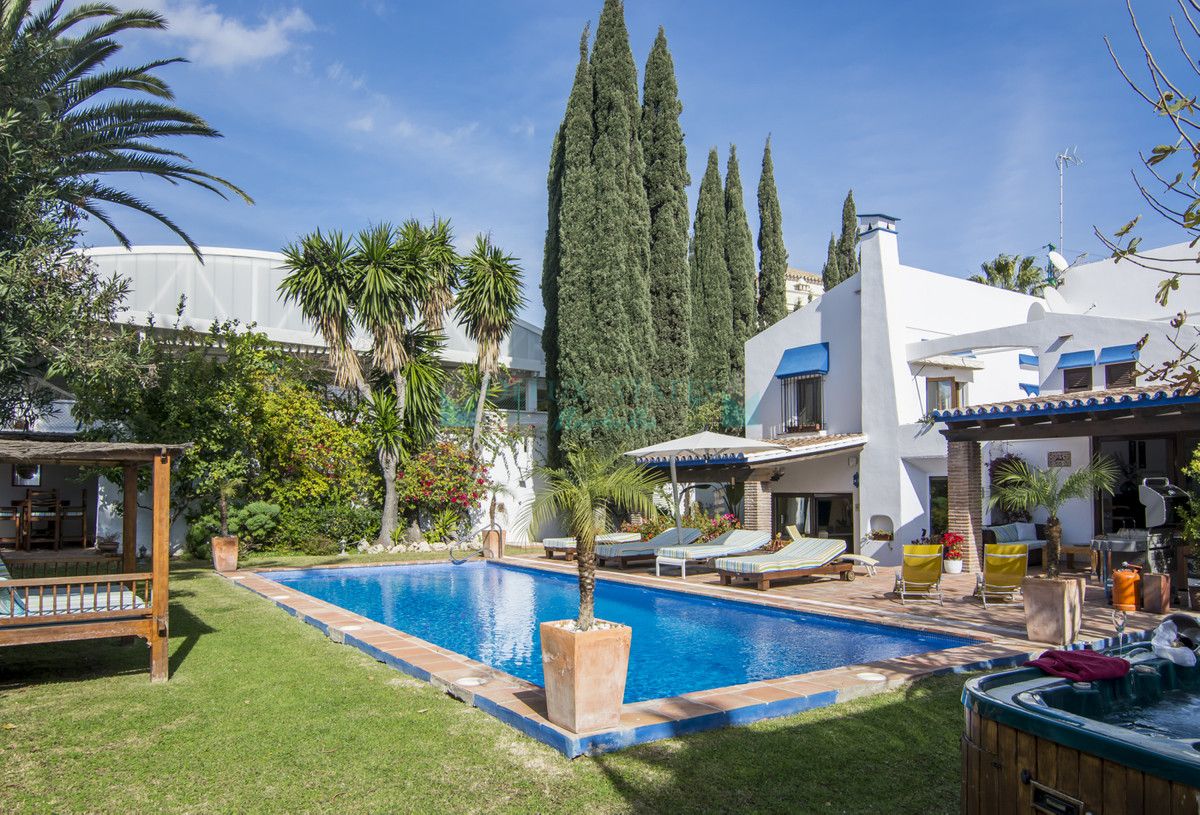 Villa en alquiler en Marbella - Puerto Banus