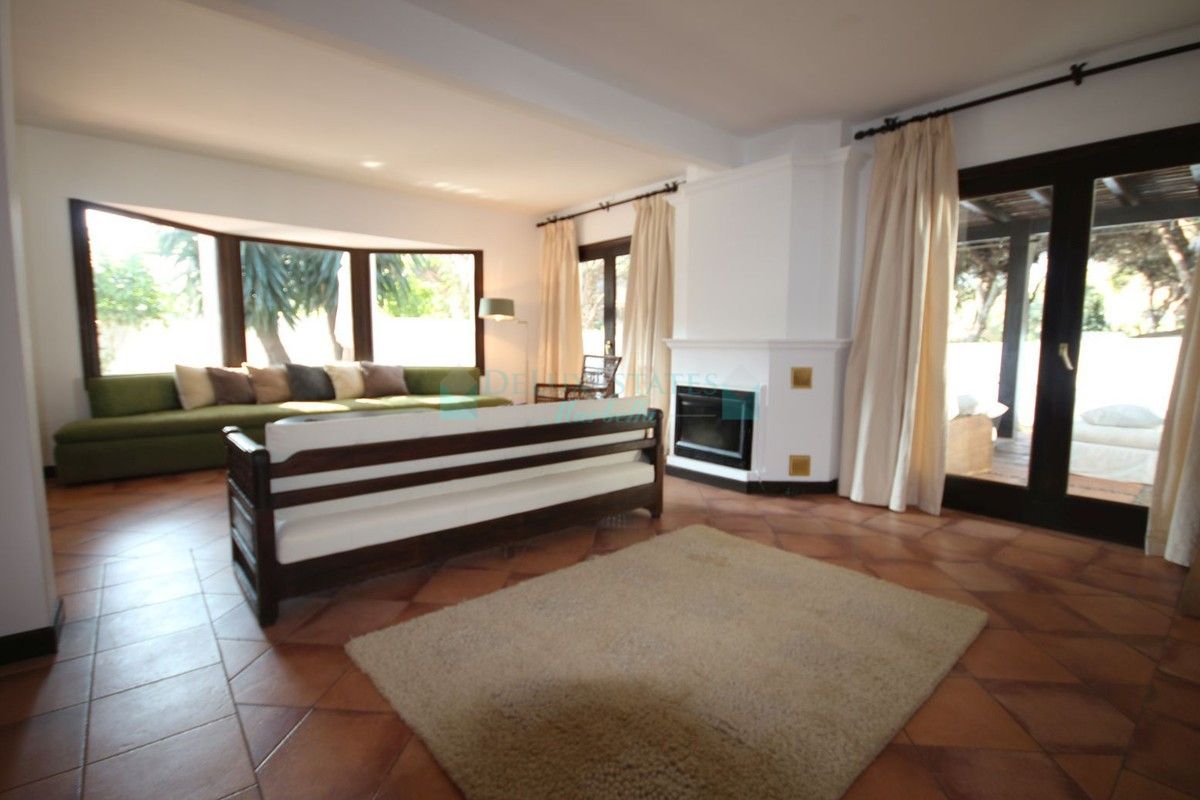 Villa for sale in Elviria, Marbella East