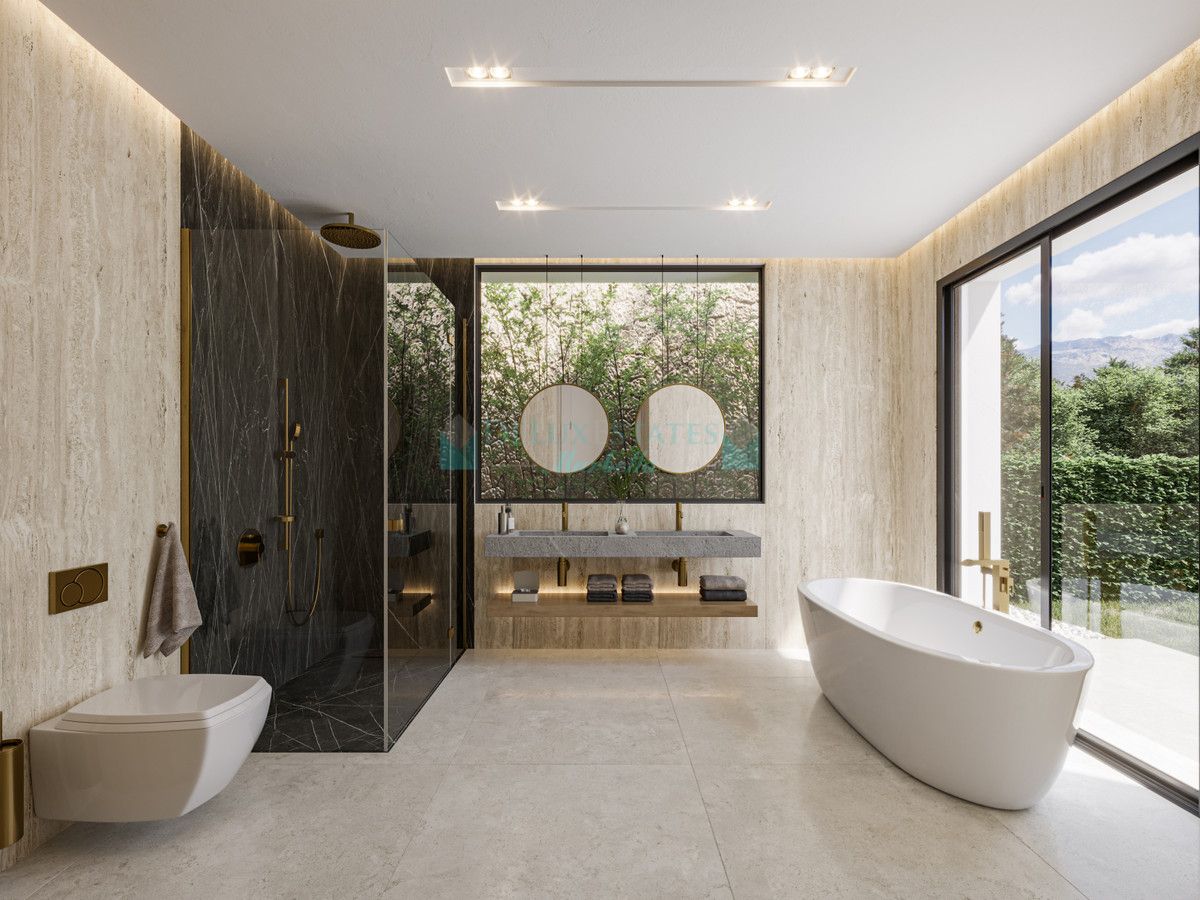 Villa en venta en New Golden Mile, Estepona