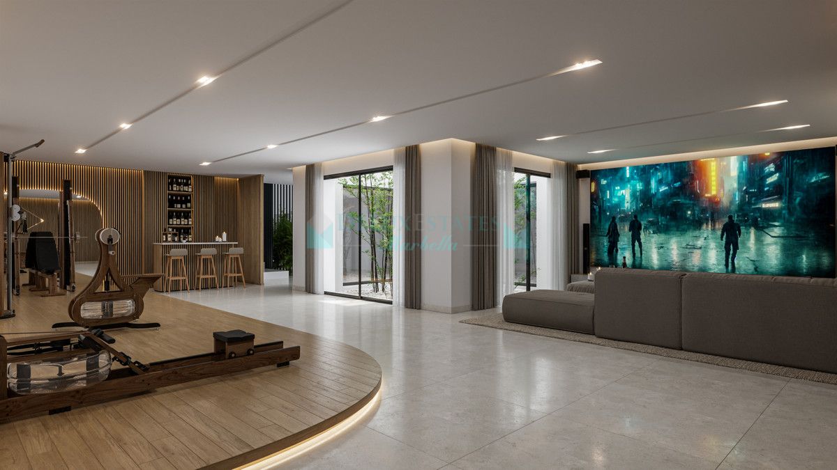 Villa en venta en New Golden Mile, Estepona