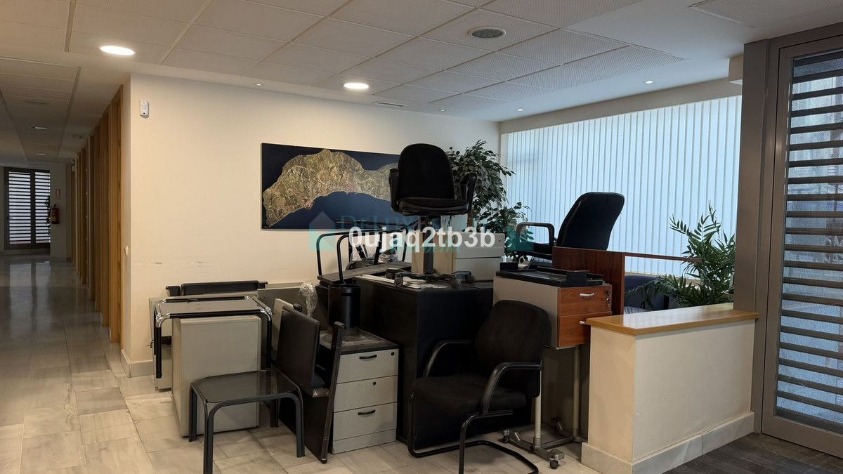 Office for rent in Marbella