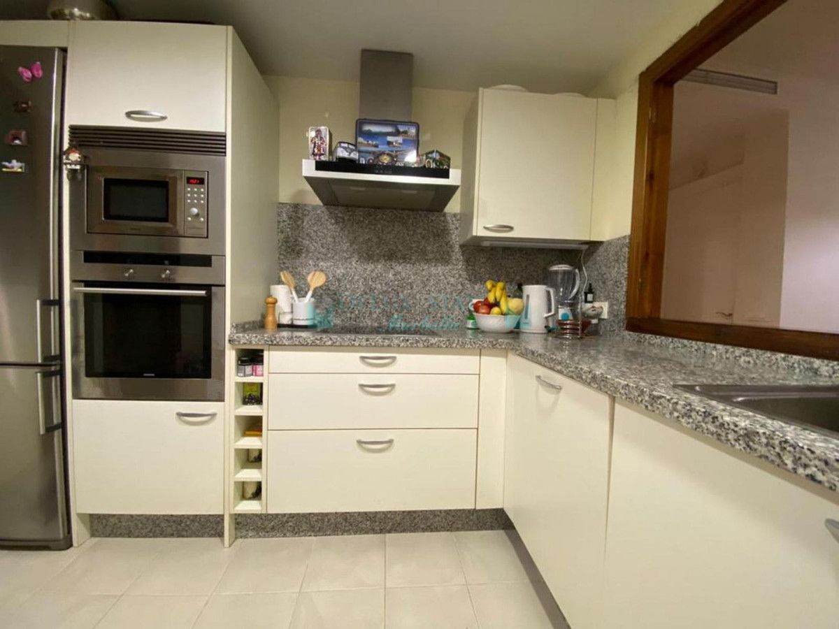 Apartamento en venta en Estepona