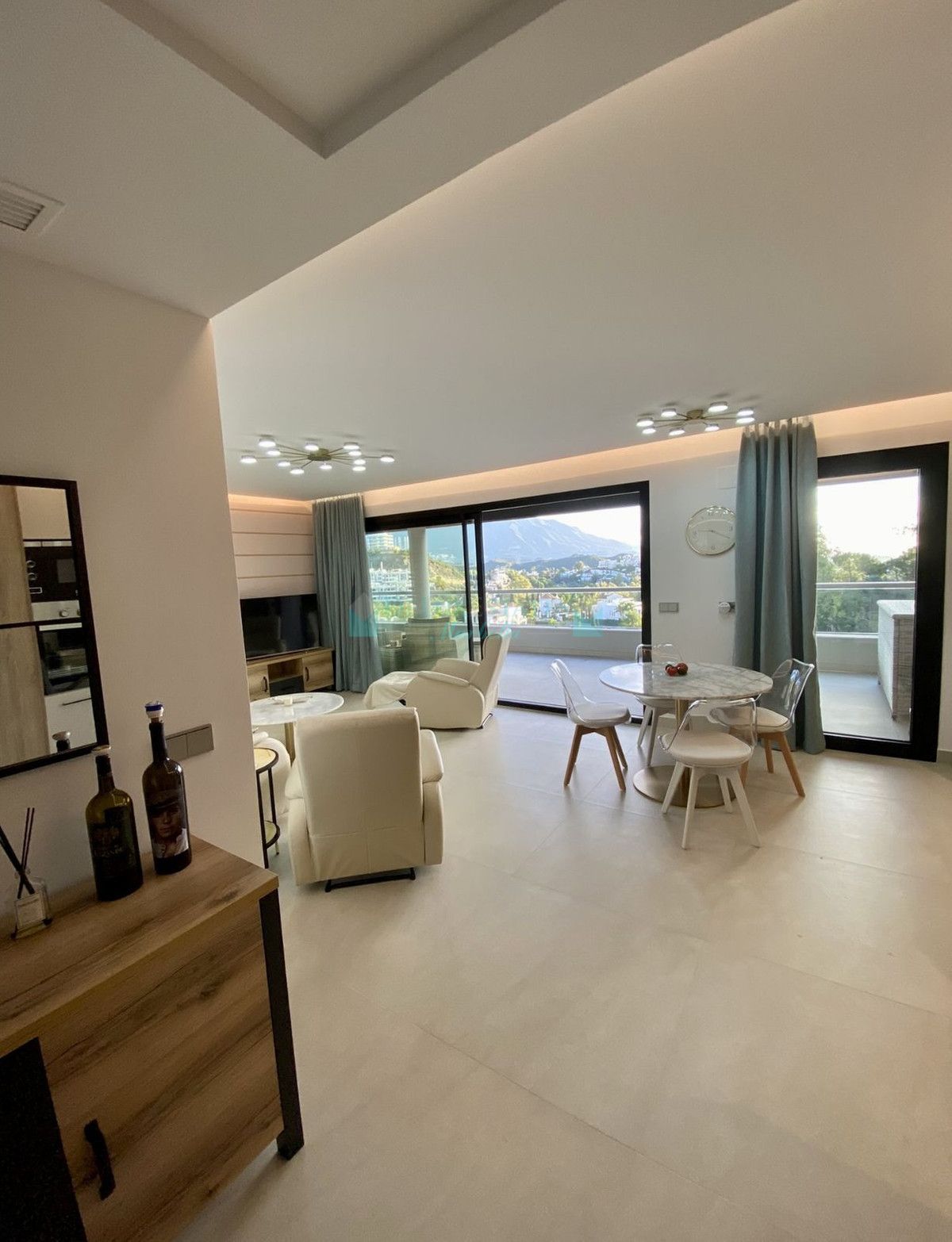 Apartment for sale in La Quinta, Benahavis