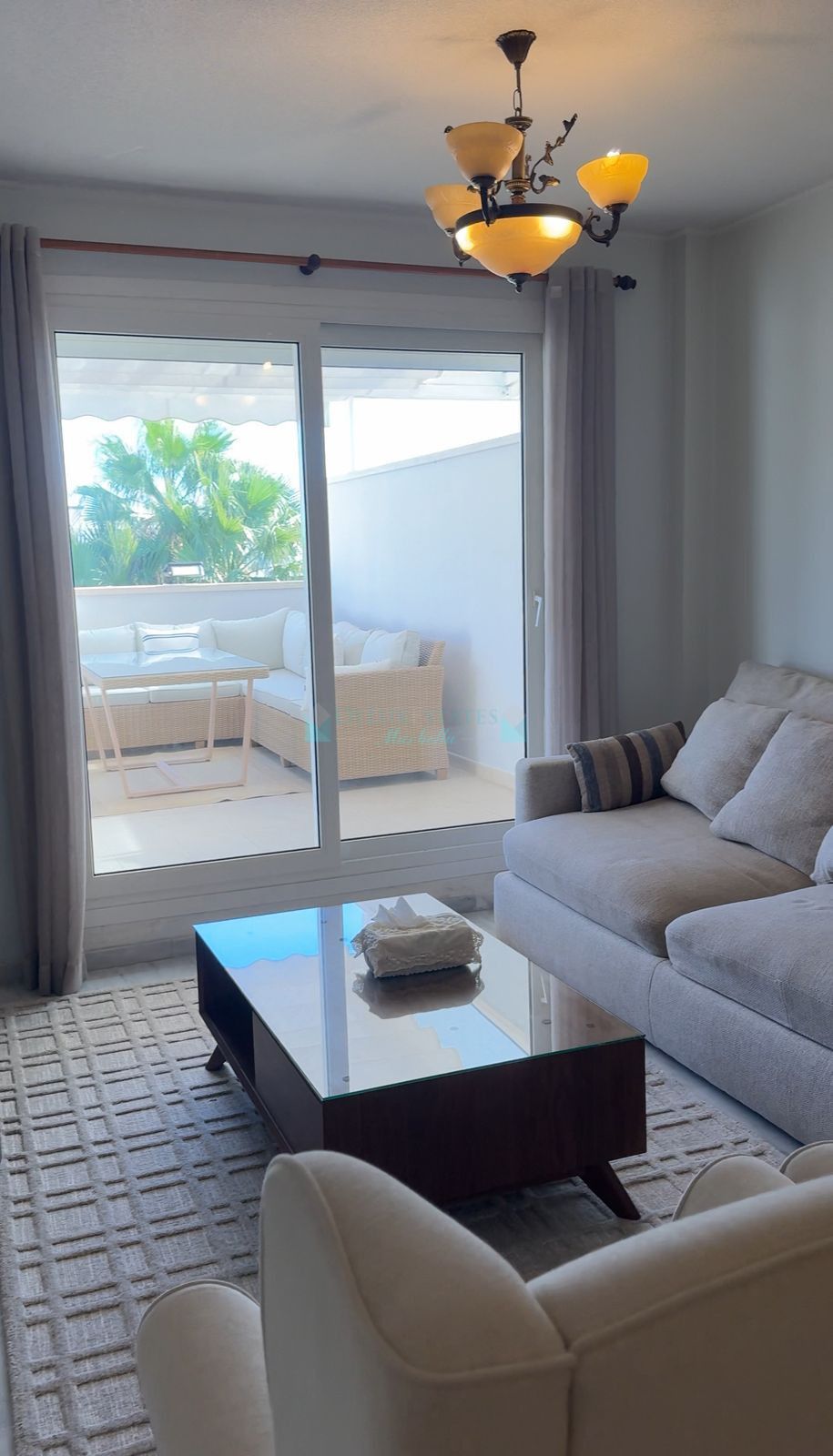 Penthouse for rent in Nueva Andalucia