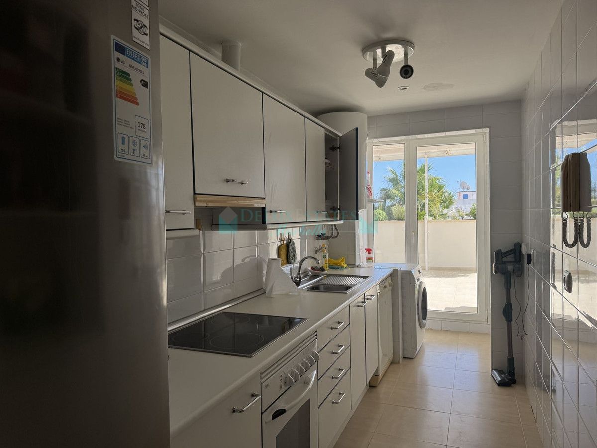 Penthouse for rent in Nueva Andalucia