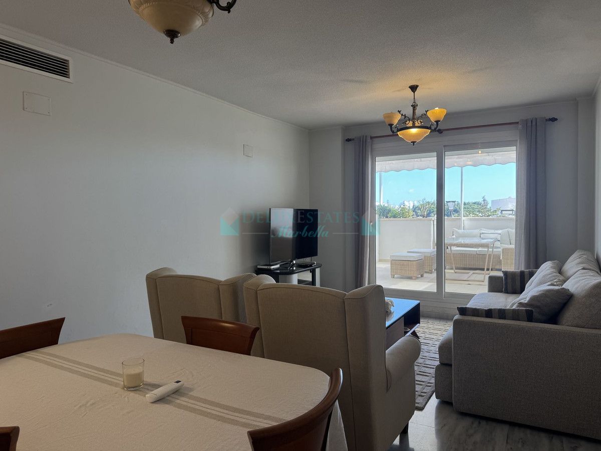 Penthouse for rent in Nueva Andalucia