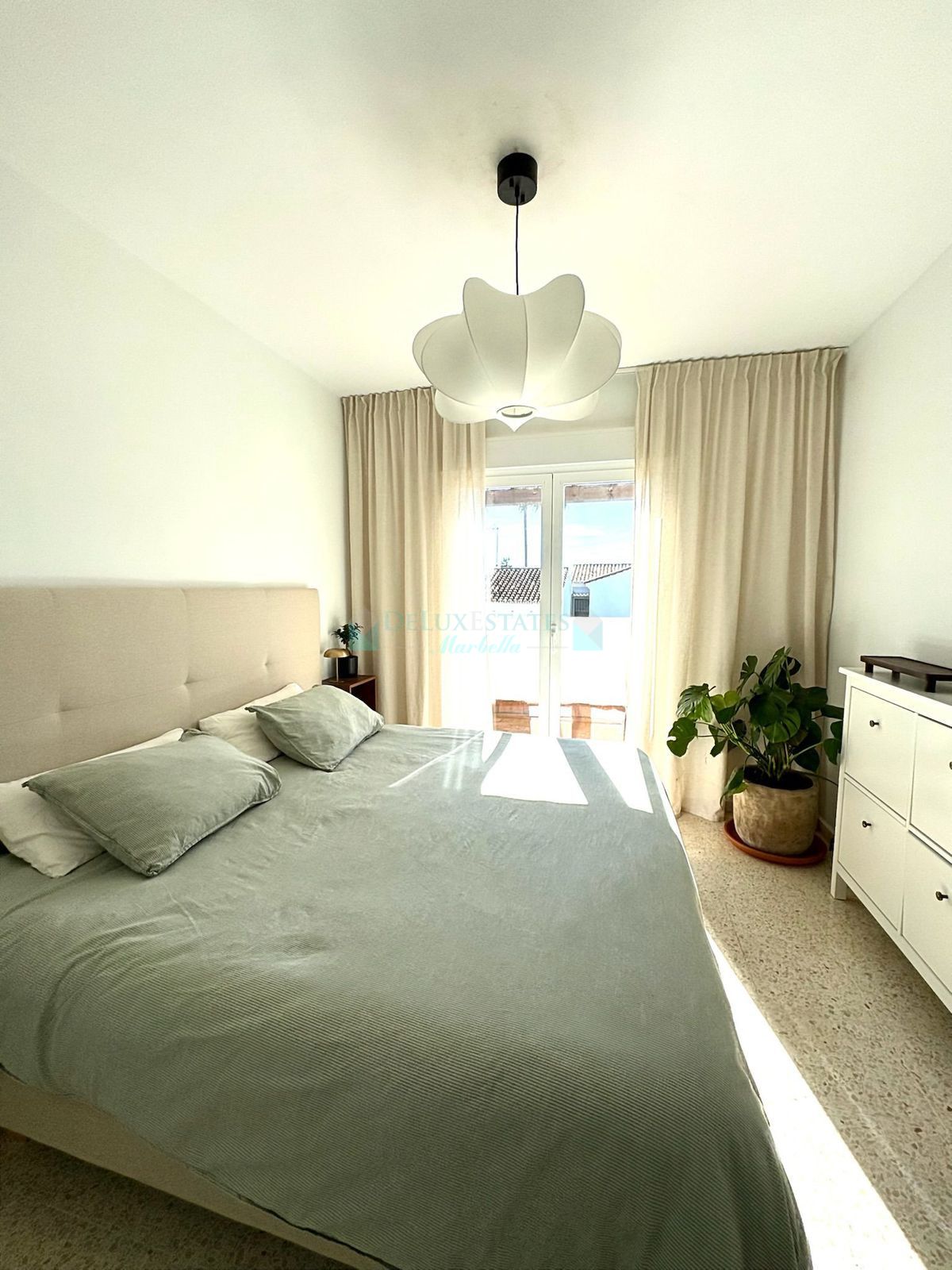 Villa for rent in Estepona