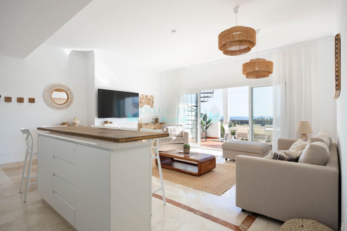 Penthouse for sale in El Paraiso, Estepona