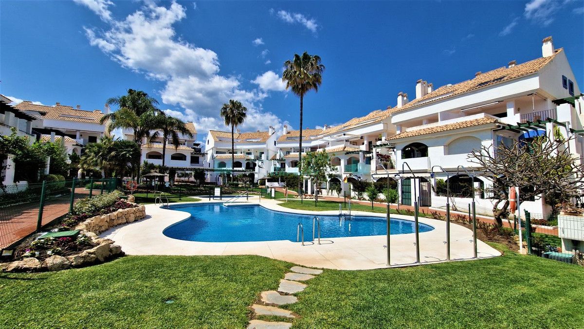 Apartamento Planta Baja en venta en San Pedro de Alcantara