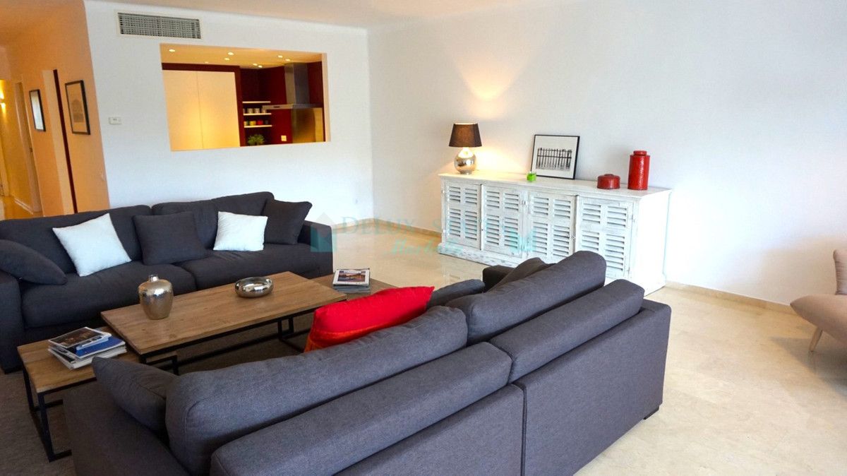 Apartamento Planta Baja en alquiler en Rio Real, Marbella Este