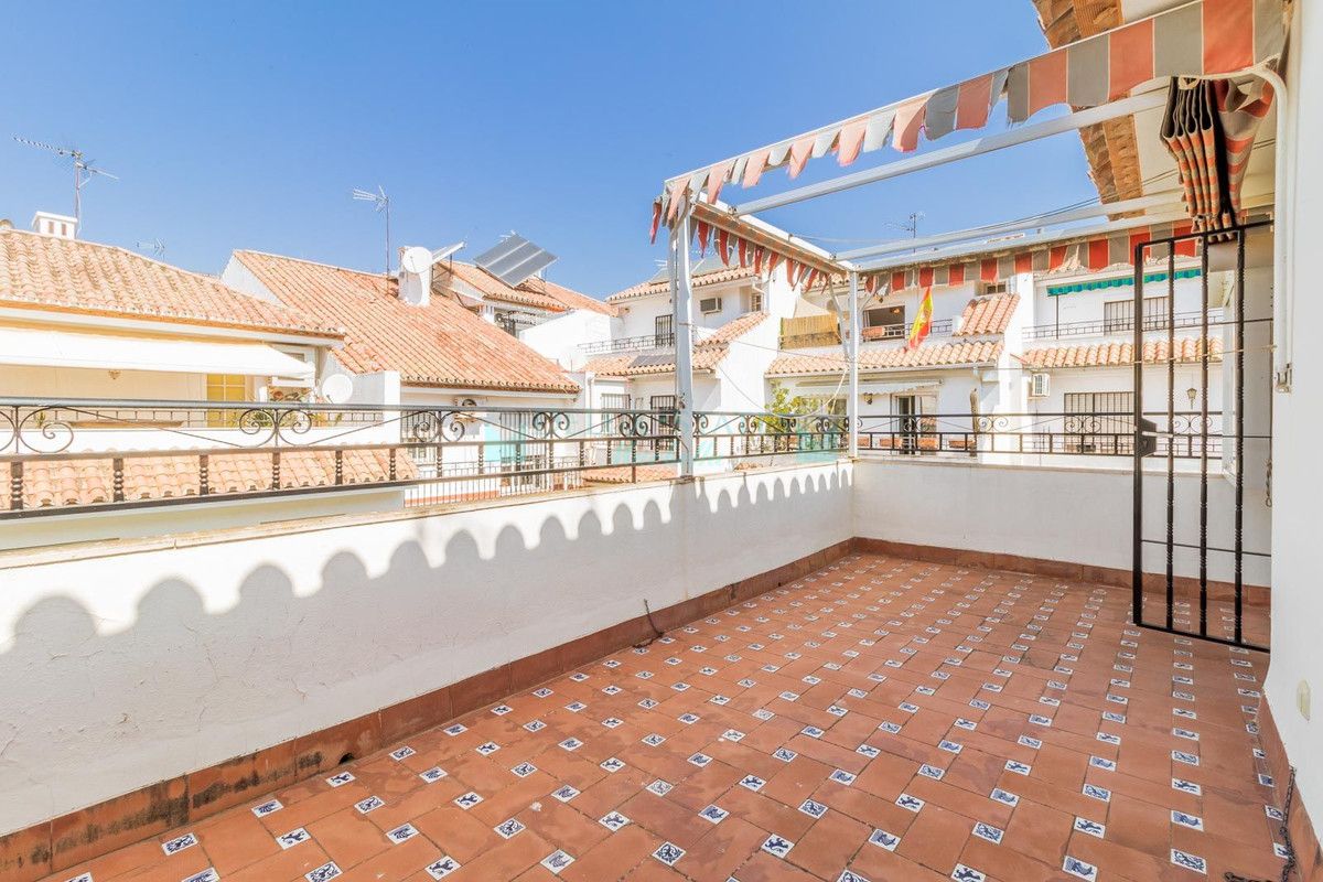 Town House for sale in Estepona