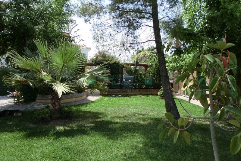 Villa en venta en Estepona