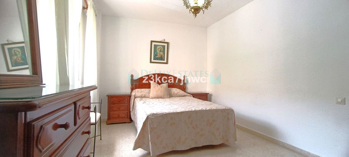 Apartamento en venta en Estepona