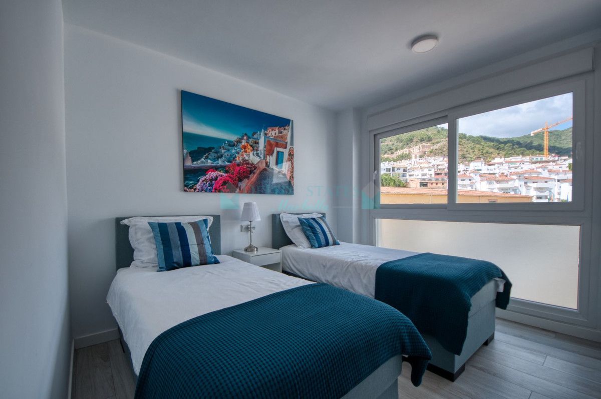 Penthouse for sale in Benahavis